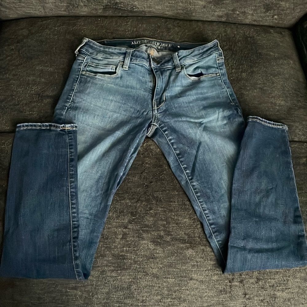 American eagle super stretch size 8 long jeans